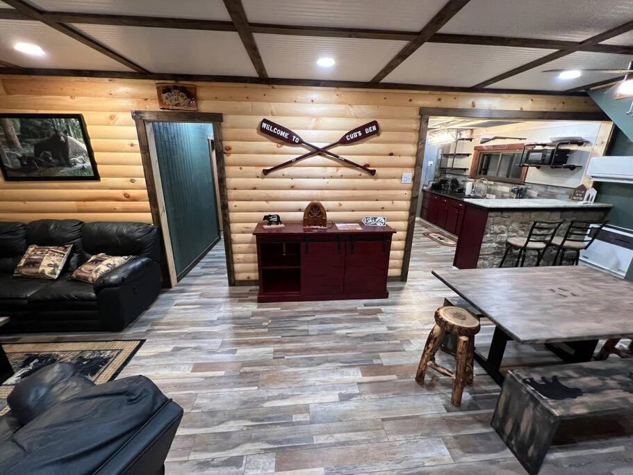 Cubs Den - Hot Tub- Walk To Lake- Fire Pit - Kayaks Oakland Екстериор снимка