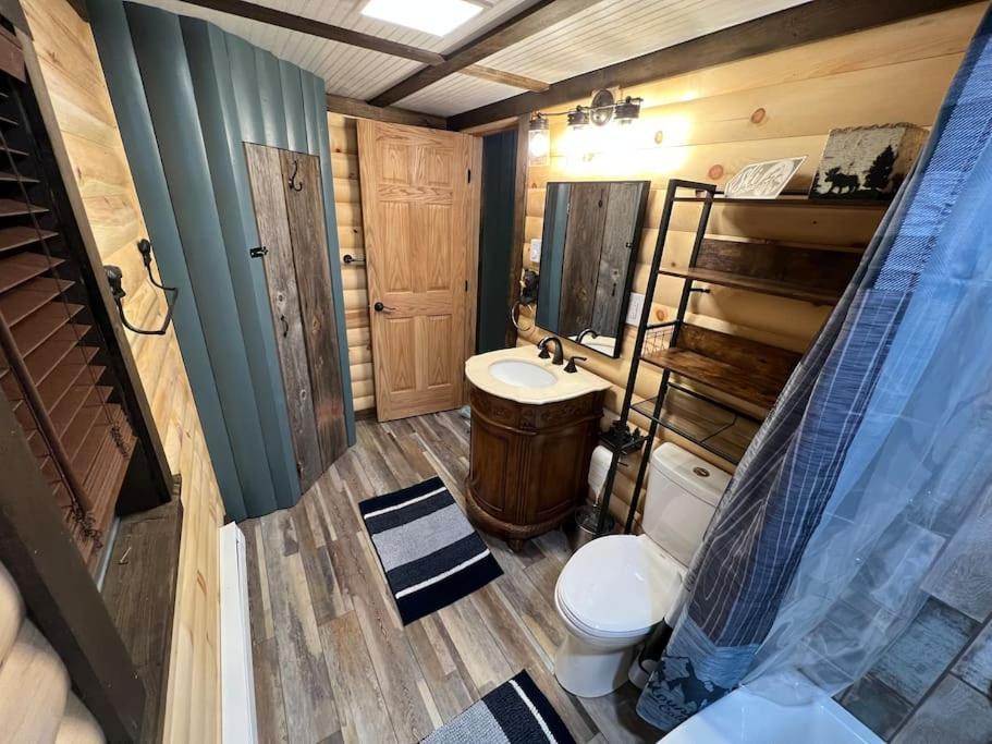Cubs Den - Hot Tub- Walk To Lake- Fire Pit - Kayaks Oakland Екстериор снимка